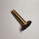 Dekoratīvā uzlika DN 57 komplektā ar dekoratīvo nosegcauruli DN 20 x L=100 mm. Dizaina sērija Solid Uni. Virsma: antīkas bronzas tonis